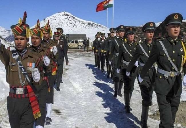 सेना प्रमुख ने उत्तरी व पूर्वी सैन्य कमान के नये कमांडर इन चीफ साथ की बैठक, चीन-पाक को घेरने के लिए बनेगी रणनीति
