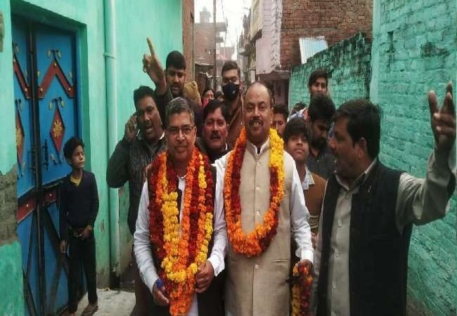 UP Election 2022: गलियों की खाक छान चुनावी नैया पार लगाने की कोशिश में बरेली शहर सीट से बसपा प्रत्‍याशी ब्रह्मानंद