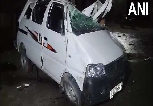 उत्तर प्रदेश: रामपुर में भयंकर सड़क हादसा, पांच की मौत; शादी समारोह से लौट रहे थे वापस