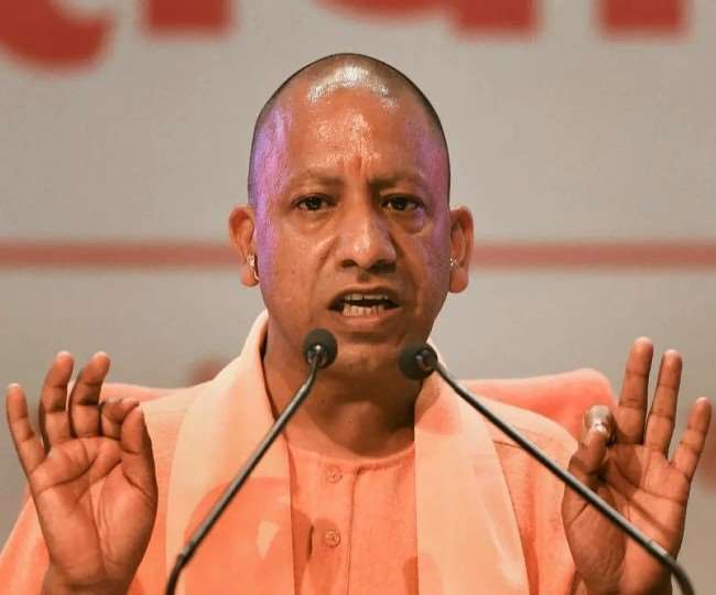 सीएम योगी बोले, सपा को बुलडोजर से है परेशानी, राजा महेंद्र प्रताप व एएमयू का भी किया जिक्र