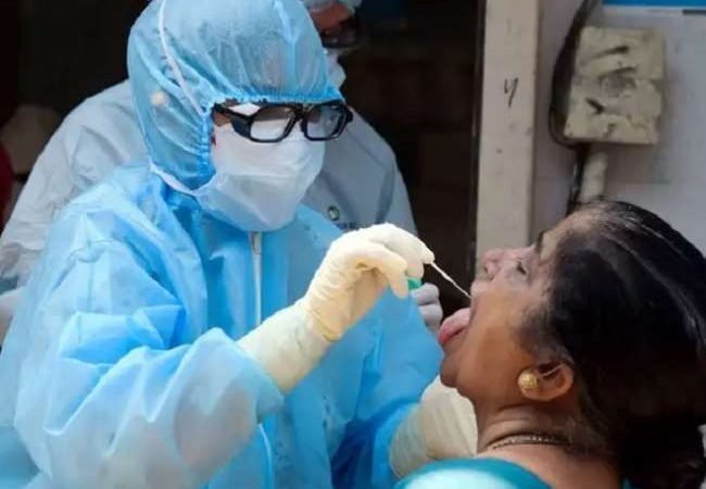 Coronavirus Updates: देश में कोरोना के आज 67,597 नए मामले, लगातार दूसरे दिन आए एक लाख से कम केस