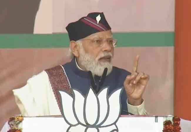 Uttarakhand Election 2022: प्रधानमंत्री मोदी ने कांग्रेस पर किया हमला, बोले- कांग्रेस ने सीडीएस रावत को सड़क का गुंडा तक कहा