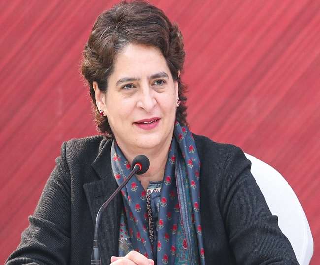 UP Election 2022: समाजवादी पार्टी के बाद कांग्रेस ने भी सीएम योगी आदित्यनाथ के खिलाफ उतारा महिला प्रत्याशी
