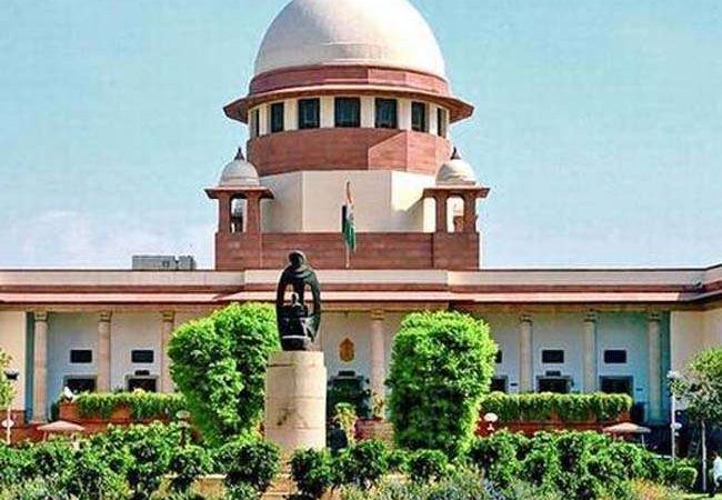 हिजाब विवाद पहुंचा SC, कोर्ट ने कहा- पहले हाईकोर्ट फैसला करे