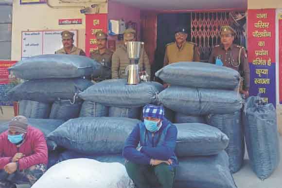 पुलिस ने किया डोडा पोस्त का जखीरा बरामद, दो आरोपी दबोचे