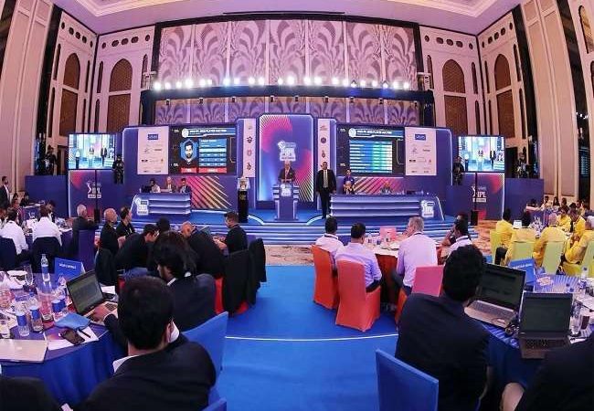 IPL Auction 2022 LIVE: मुंबई के हुए उनादकट, तबरेज शम्सी और पीयूष चावला अनसोल्ड