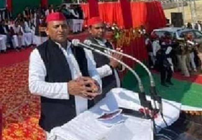 UP Election 2022: अखिलेश बोले- साथ लेकर निकला हूं लाल पोटली, गर्मी निकालने वालों की भाप निकाल देगा नौजवान