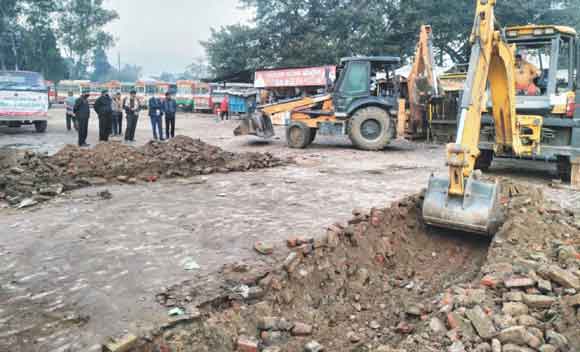 नगर निगम ने खाली कराया गंगोह रोडवेज बस स्टैंड