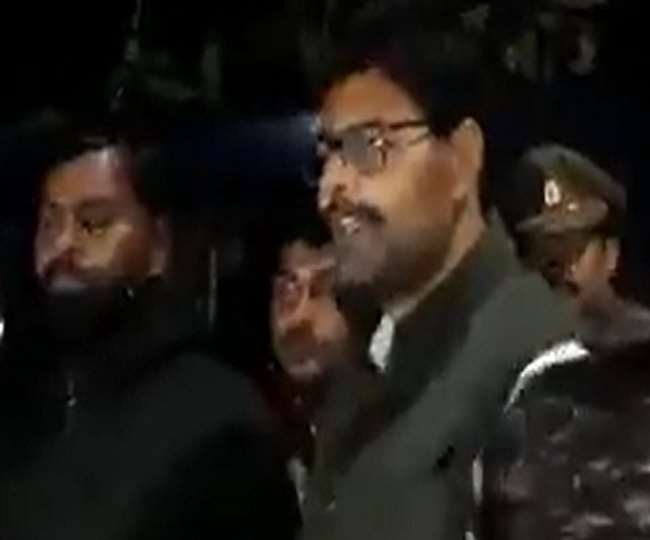 UP Election 2022: अयोध्या में भाजपा के प्रत्याशी के वाहन के काफिले पर फायरिंग के मामले में सपा प्रत्याशी अभय सिंह गिरफ्तार, संवेदनशील विधानसभा क्षेत्र में मतदान के पहले ही हिंसा
