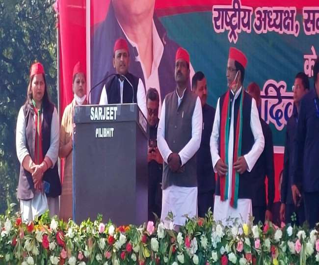 UP Election 2022 : अखिलेश यादव भाजपा पर साधा निशाना, बोले – सफेद झूठ बोलते है इनके बड़े नेता