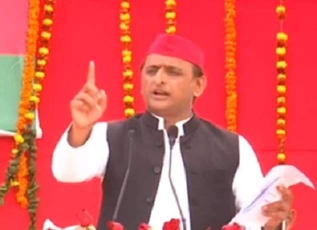 चित्रकूट में अखिलेश ने भाजपा के एक काम को अच्छा बताया, बोले- काका गए हैं तो अब बाबा भी चले जाएंगे