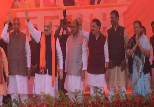 UP Election 2022: प्रयागराज में अमित शाह का रोड शो, बोले- सपा ने आतंक और भाजपा ने बनाया डिफेंस कारीडोर