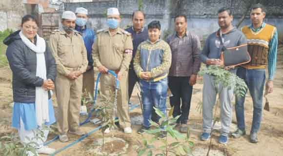 बाबा हरदेव सिंह जी की स्मृति में चलाया सफाई एवं वृक्षारोपण अभियान