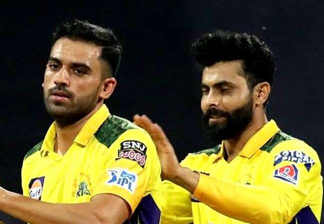 IPL से पहले चेन्नई सुपर किंग्स की बढ़ी मुसीबत, 14 करोड़ में खरीदा ये खिलाड़ी हो सकता है टूर्नामेंट से बाहर