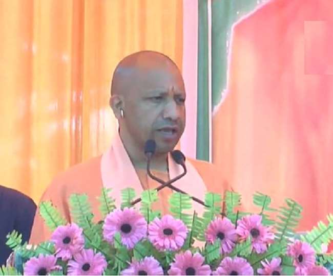 UP Election 2022: अम्बेडकरनगर में बोले सीएम योगी आदित्यनाथ- कथित समाजवादी का नारा, सबका साथ पर सैफई खानदान का विकास
