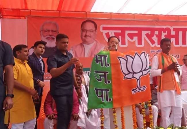 UP Election 2022 : जौनपुर में बोले जेपी नड्डा- ‘रामभक्तों पर गोली चलवाने वाली सपा काे देना है जवाब’