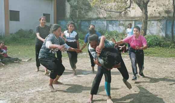 कबड्डी प्रतियोगिता में खिलाडिय़ों ने दिखाया दमखम