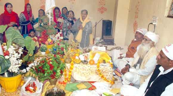 धूमधाम के साथ मनाया बसंत पंचमी का पर्व