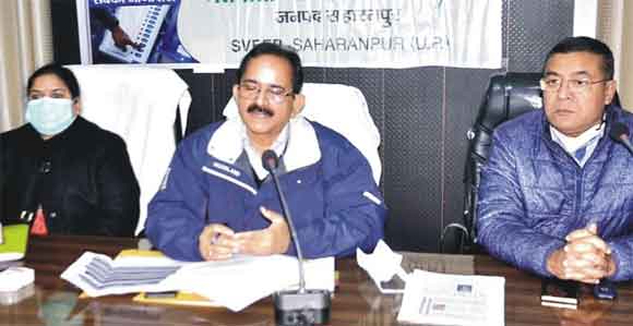 मतदाताओं को जागरूक करने में सभी निभाएं अपनी भूमिका: रविदत्त