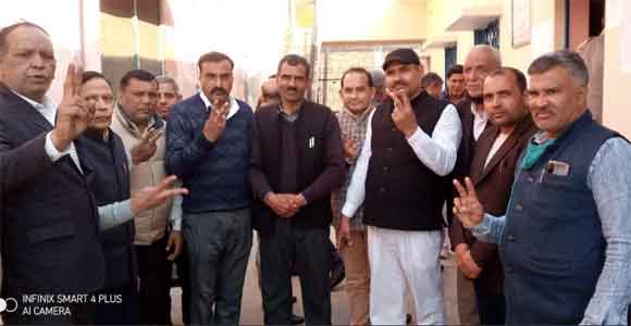 नकुड बार संघ के प्रतिष्ठापूर्ण चुनाव में हरपालसिंह बने अध्यक्ष