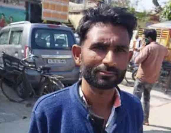 दुबई में नौकरी लगवाने के नाम पर एक व्यक्ति ने युवक से ठगे एक लाख साठ हजार रूपये।