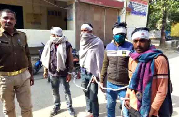 बारात में हुई मारपीट में पुलिस ने 4 लोगों का किया चालान