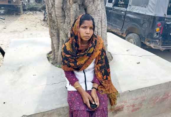 चार लोगों ने घर में घुसकर की मारपीट, पति पत्नी सहित तीन घायल