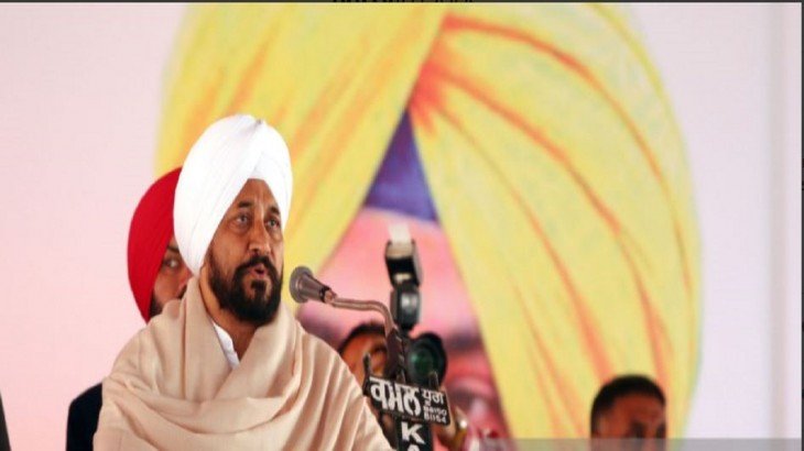 पंजाब चुनाव से पहले CM चरणजीत सिंह चन्नी ने किया 1 लाख नौकरियों का वादा