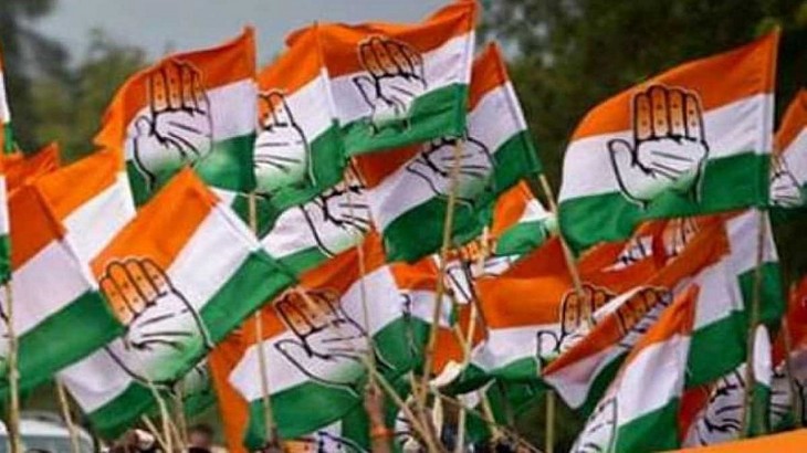 उत्तर प्रदेश चुनाव के बीच कांग्रेस को झटका, इन 28 पदाधिकारियों ने छोड़ी पार्टी