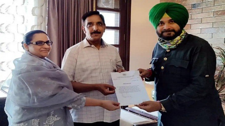 सिद्धू के करीबी मोहम्मद मुस्तफा के विवादित बोल पर भड़की एसजीपीसी, माफी मांगने को कहा