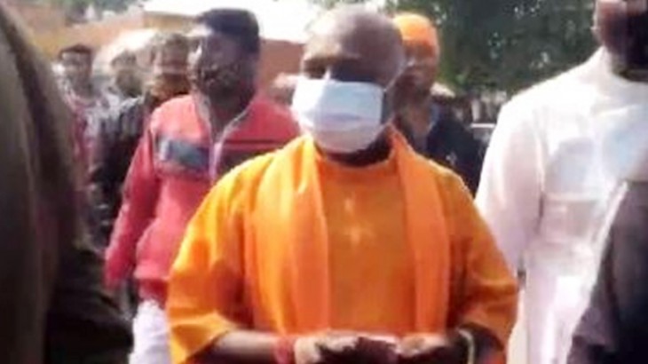 UP Election : पोलिंग बूथ पर जानें क्यों पहुंच गए ‘Yogi’, जानकर चौंक जाएंगे आप