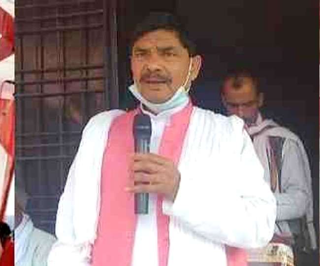 UP Election 2022: पीएम नरेन्द्र मोदी के मंच से हटाए गए सांसद पकौड़ी लाल कोल, जानिए क्या रही वजह