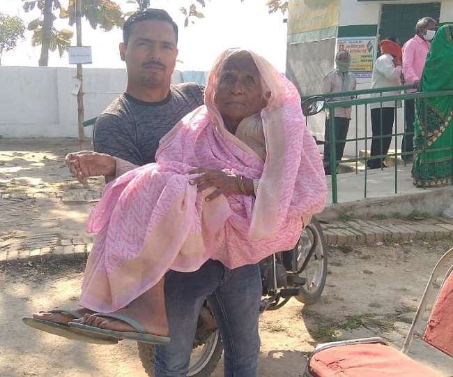 UP Election Phase 6 Voting LIVE: मतदान प्रतिशत में आठ घंटे बाद भी अम्बेडकरनगर की बढ़त बरकरार,कुशीनगर के वोटर भी दिखा रहे दम