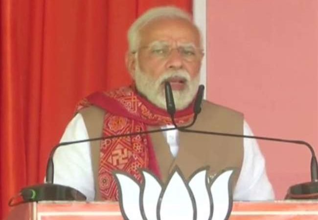 PM Modi In Mirzapur : मीरजापुर में बोले पीएम नरेन्‍द्र मोदी – ‘बेटे की तरह नमक का कर्ज चुकाता रहूंंगा’