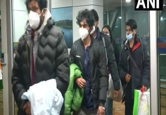 Operation Ganga: यूक्रेन से 154 भारतीय नागरिकों की वतन वापसी, स्लोवाकिया के रास्ते दिल्ली पहुंचा विमान