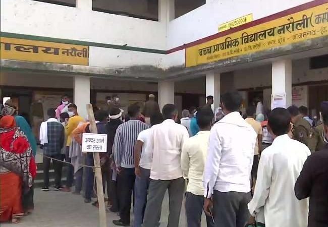 UP Election Phase 7 Voting LIVE: आखिरी चरण का मतदान प्रारंभ, नौ जिलों के 54 विधानसभा क्षेत्र के मतदाता उत्साहित