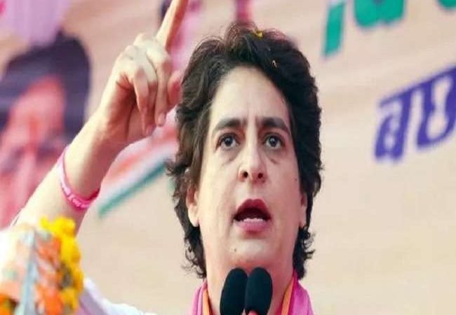 प्रियंका गांधी वाड्रा के नेतृत्व में आज लखनऊ में महिला मार्च, शामिल होने वालों को स्कूटी व स्मार्टफोन का आफर