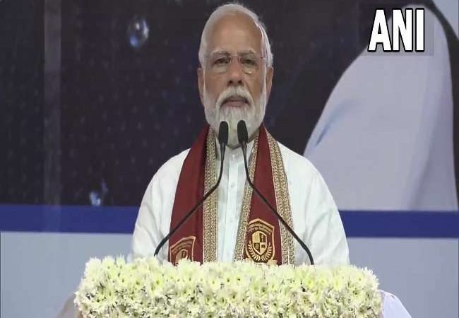 PM Modi in Gujarat Live: लाकडाउन में देश ने देखा पुलिस का मानवीय चेहरा, लोगों को धारणा बदलने की जरूरतः पीएम