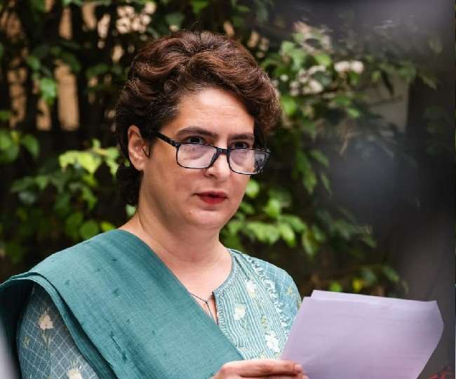 अपने दम पर खड़ा होने की कोशिश में गिर पड़ी कांग्रेस, 399 सीटों में अधिकांश पर जमानत हो गई जब्त