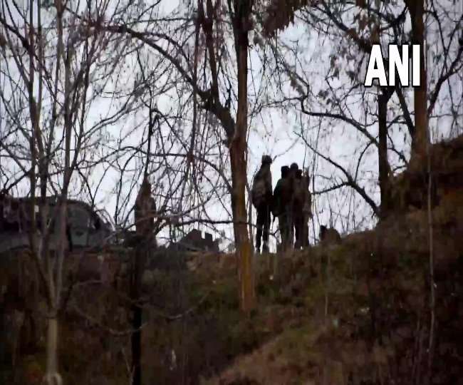 कश्मीर घाटी में 3 अलग-अलग मुठभेड़ों में पाकिस्तानी JeM कमांडर कमाल समेत 4 आतंकी ढेर, एक को जिंदा पकड़ा