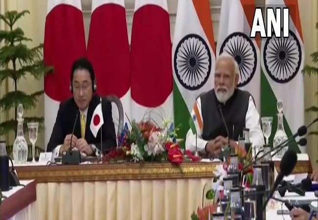 प्रधानमंत्री मोदी और उनके जापानी समकक्ष किशिदा के बीच पहली शिखर बैठक में आर्थिक सहयोग के छह समझौतों पर लगी मुहर, जानें पूरी डिटेल