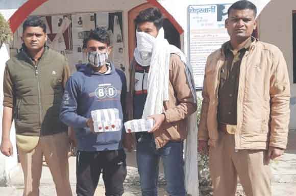 पुलिस ने किया मोबाइल लूट का खुलासा, दो आरोपी पकड़े