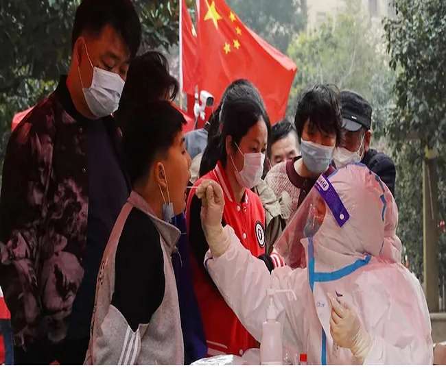 चीन और यूरोप में मचे हाहाकार के बाद क्या भारत में आएगी कोरोना की चौथी लहर, जानें- एक्सपर्ट व्यू