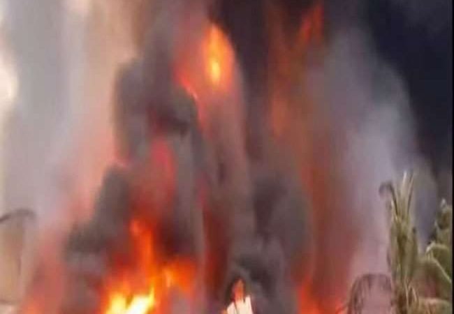 तृणमूल के पंचायत उप प्रधान की हत्या के बाद बंगाल में भड़की हिंसा व आगजनी में 10 लोगों की मौत, इलाके में व्यापक तनाव