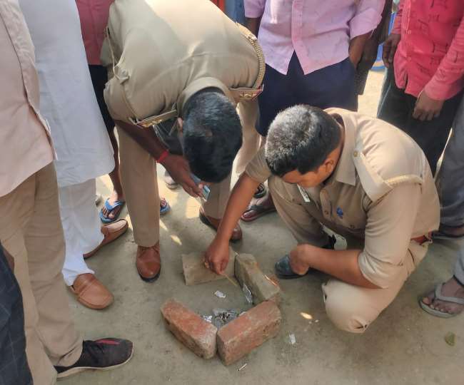 यूपी के कुशीनगर में जहरीली टाफी खाने से एक ही परिवार के चार बच्चों की मौत, सीएम योगी आद‍ित्‍यनाथ ने दुख जताया