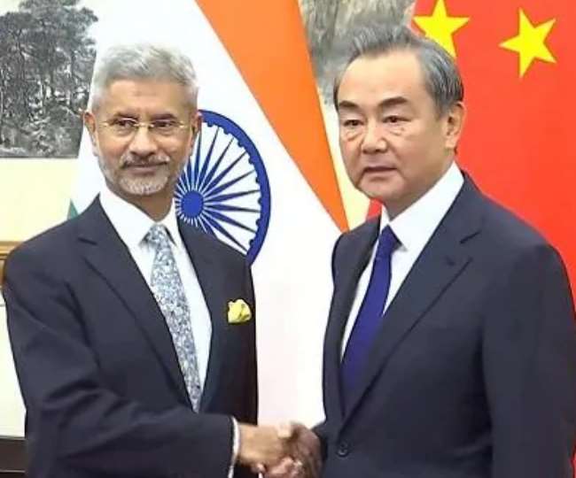 आज होगी चीनी विदेश मंत्री वांग यी और जयशंकर की मुलाकात, द्विपक्षीय रिश्तों की गाड़ी पटरी पर लाने की होगी कोशिश