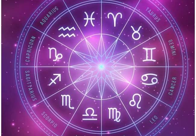 Aaj ka Rashifal 25th March 2022: धनु राशि वालों को मिलेगा किस्मत का साथ, जबकि मीन राशि वाले रहें सतर्क