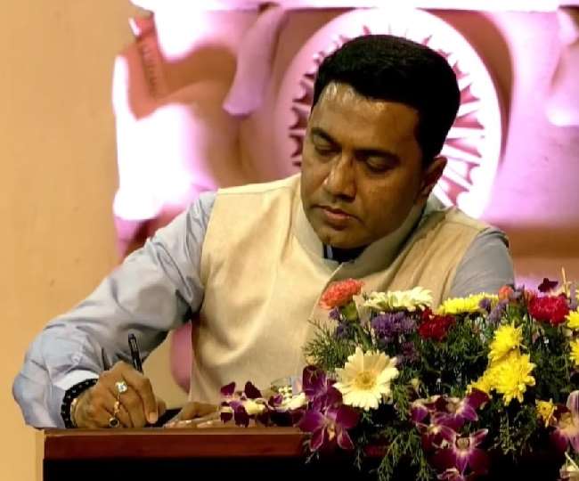 Goa CM: लगातार दूसरी बार गोवा के मुख्यमंत्री बने प्रमोद सावंत, पीएम मोदी ने दी बधाई