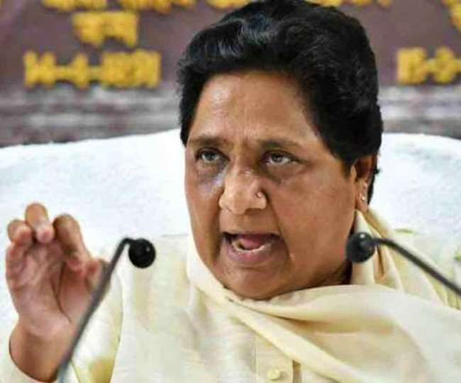 मायावती ने मुलायम स‍िंह और अख‍िलेश यादव पर बोला हमला, भाजपा के साथ मिलकर काम करने का लगाया आरोप