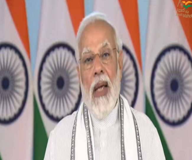 Grih Pravesham: पिछली सरकारों ने गरीबी हटाने का नारा तो खूब दिया, लेकिन इसके लिए किया कुछ नहीं- पीएम मोदी